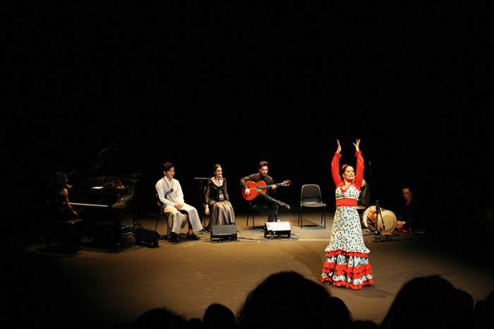 Sara Ramos, bailadora española de flamenco muestra su danza interpretando ‘Historia de Shim-Cheong’, una obra de fusión de Pansori y Flamenco, en el ‘Korean Sound Festival 2019’, celebrado el 22 de mayo en el Teatro de la Abadía de Madrid, España.